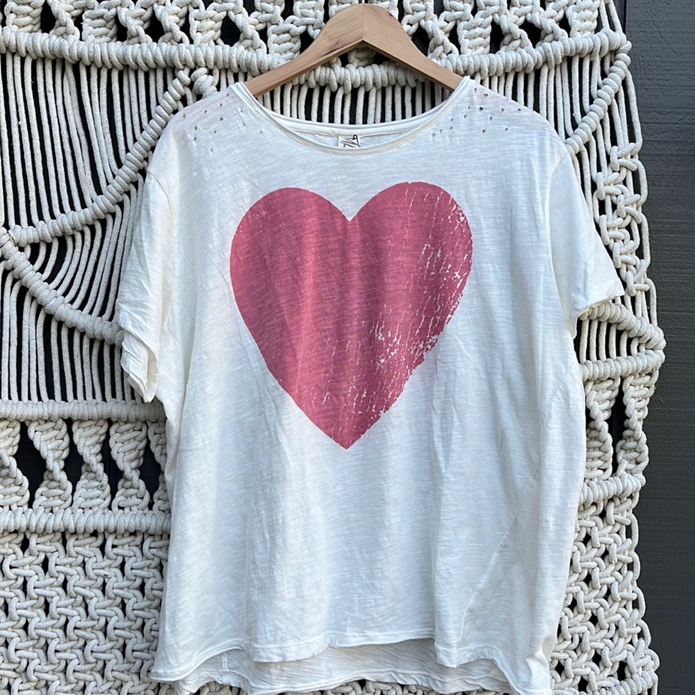 NWT Magnolia Pearl Love You So Much Tee
